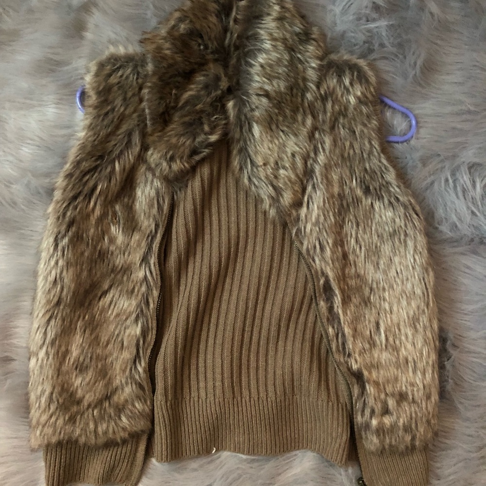 Fur vest